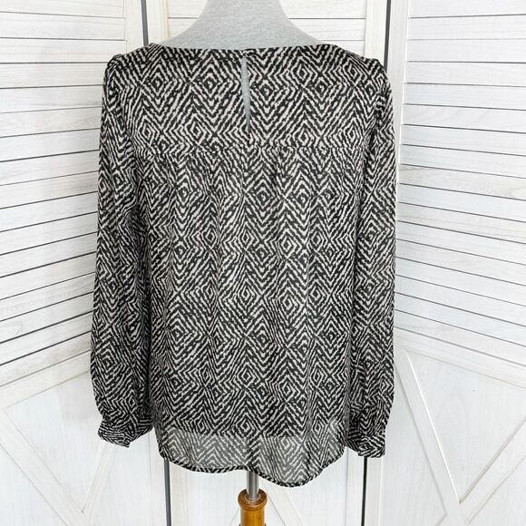 Ann Taylor Loft Printed Pullover Blouse Cream Black Medium Long Sleeve - Picture 4 of 12